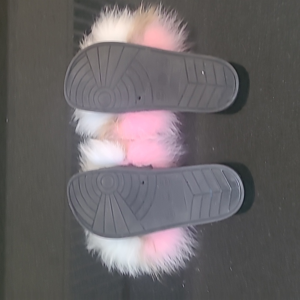 Fox Fur Slides Size 12 - image 8